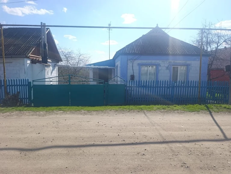 Продам будинок в селищі Врадіївка