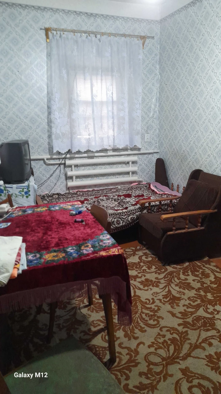 Будинок в селищі Врадіївка