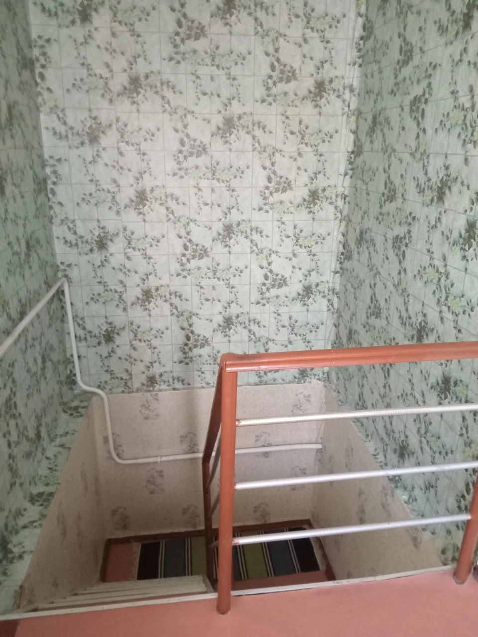 Продам 2х этажный дом.