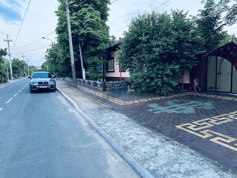 Продам Дом в Центре города!