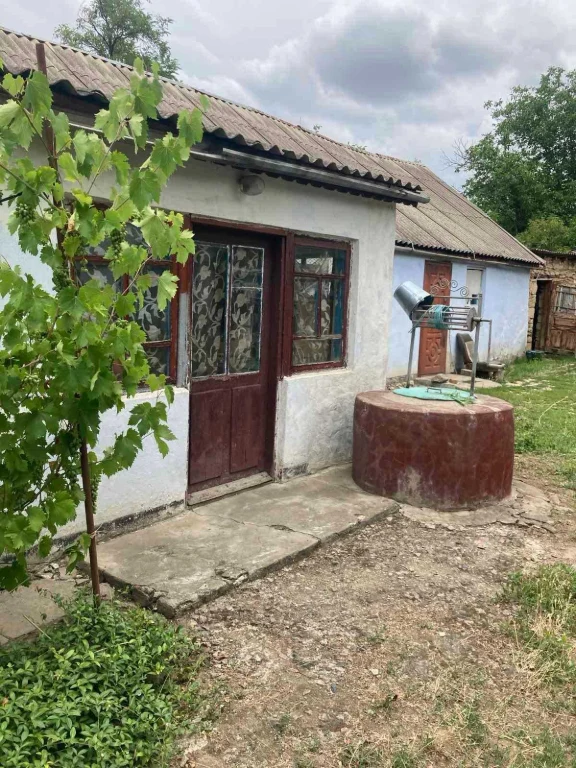 Продам дім з ділянкою