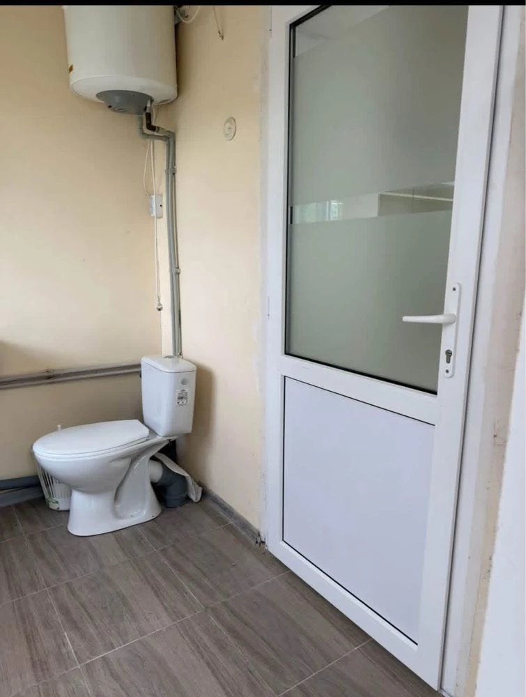 Прродаж житлового будинку з діючи салоном краси