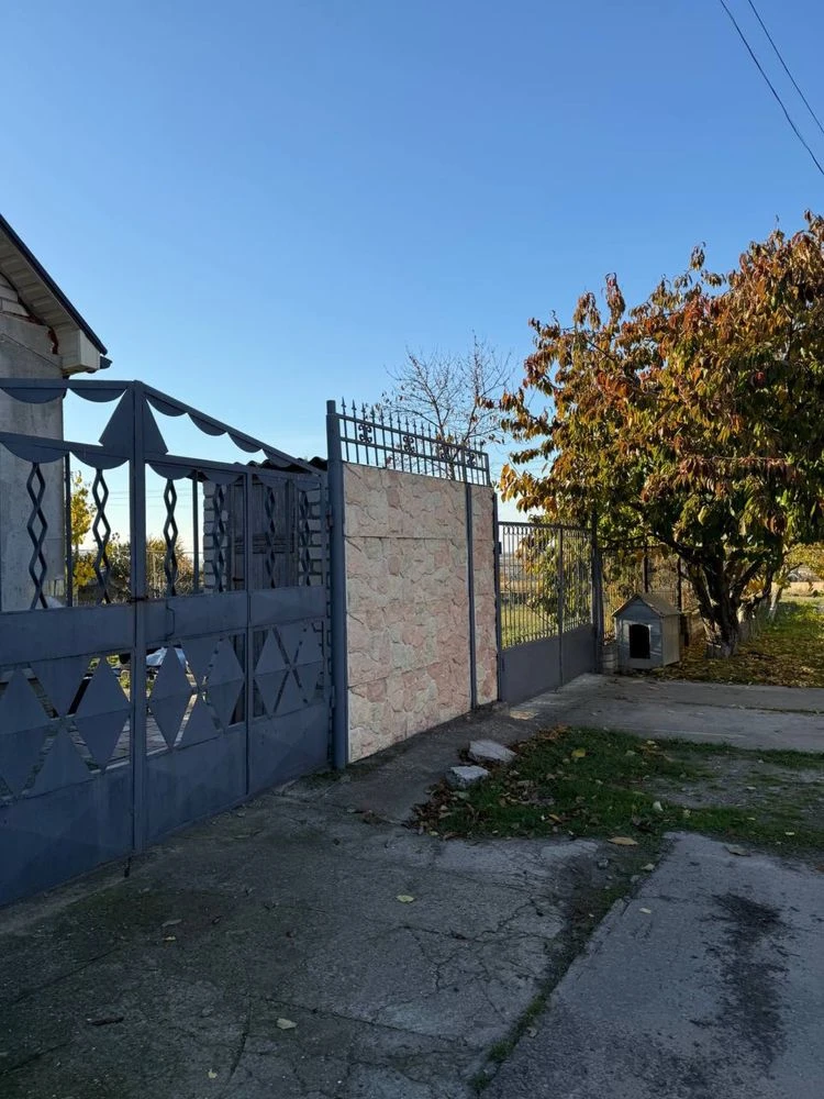 Продаж 2 поверхового будинку .Всі зручності.Меблі.Техніка.Су