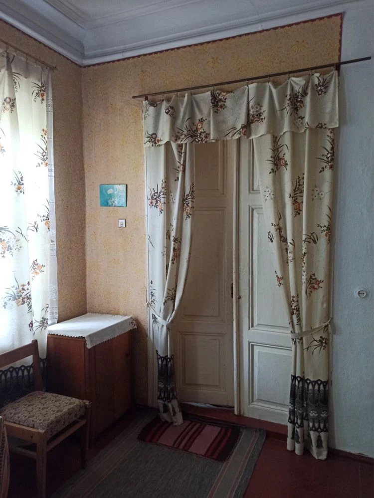 Продається 1/2 будинку