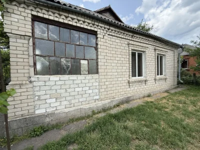 Продам будинок під ремонт