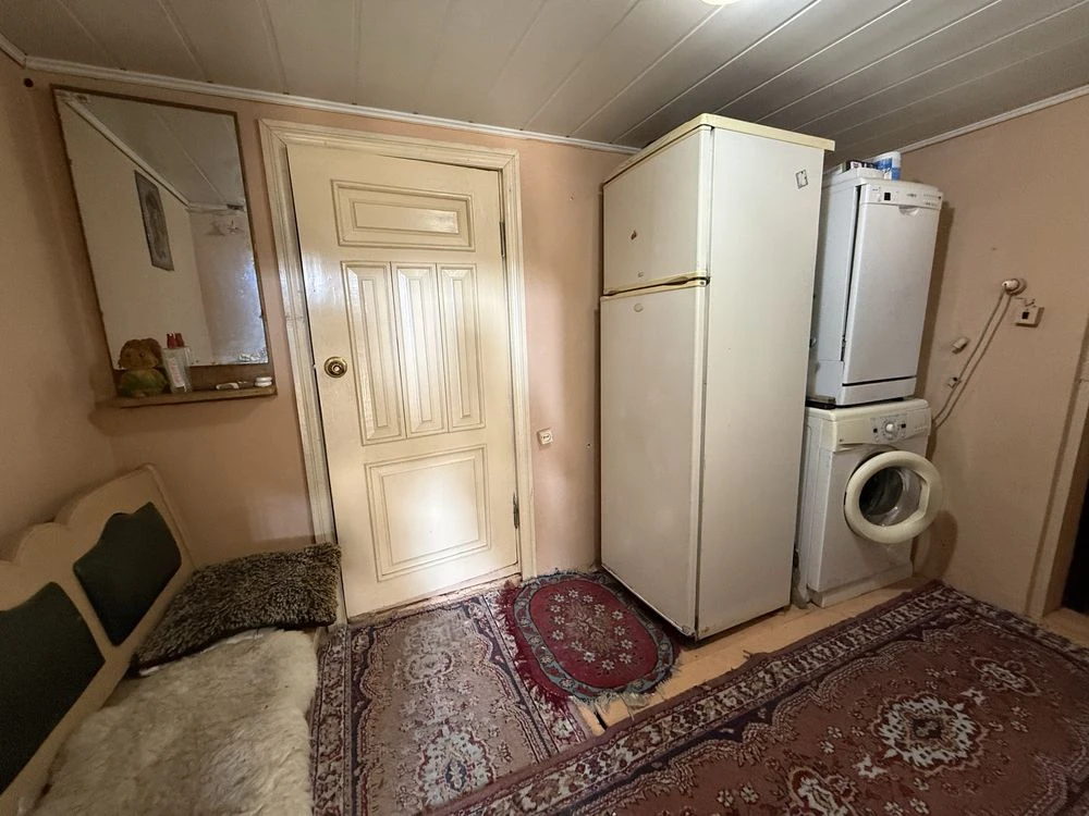 Продаж великого гарного будинку