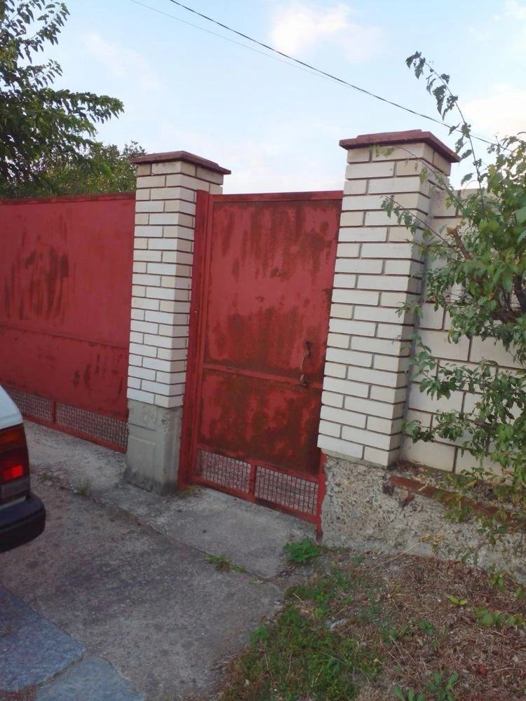 Продаю будинок район вул. Київська