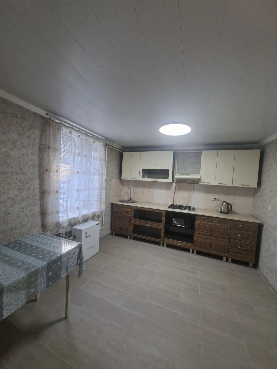 Продам добротний будинок, в районі вул.Нацгвардійської.