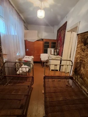 Продаю будинок  в районі коледжу