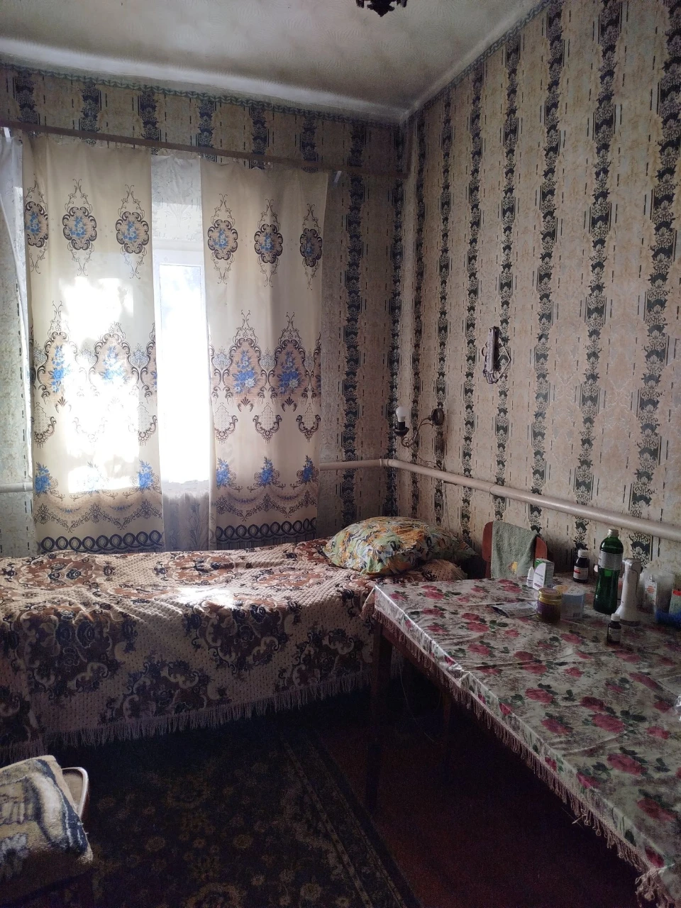 Продам будинок в центрі смт Криве Озеро