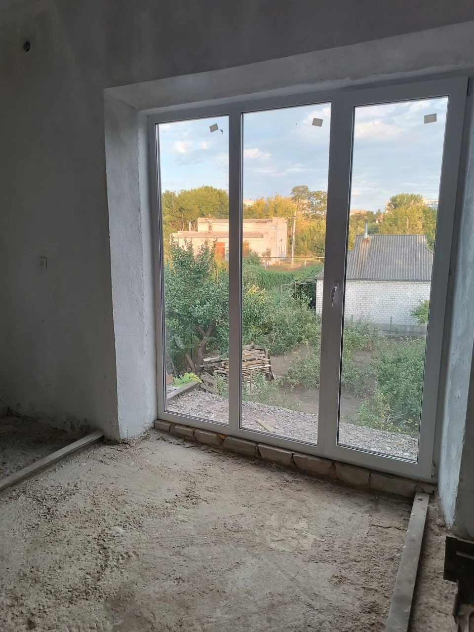 Продається двоповерховий будинок на Богополі