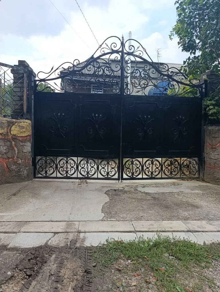 Продається будинок район ЦРБ