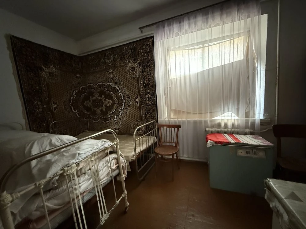 Продам великий будинок район коледжу