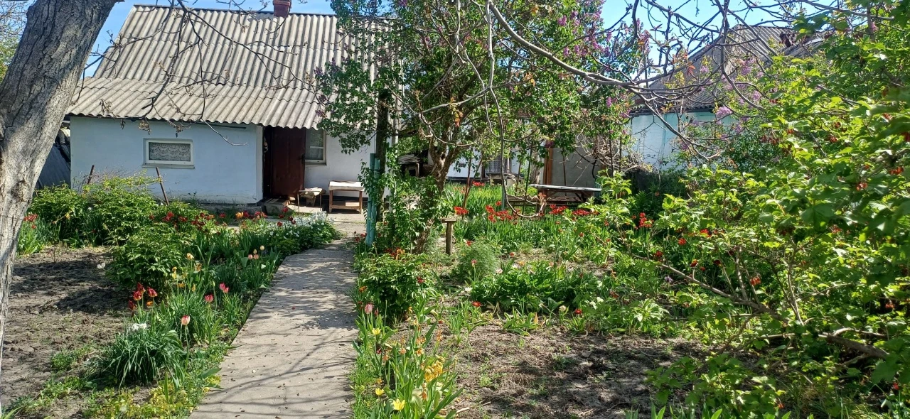 Продам невиликий будиночок