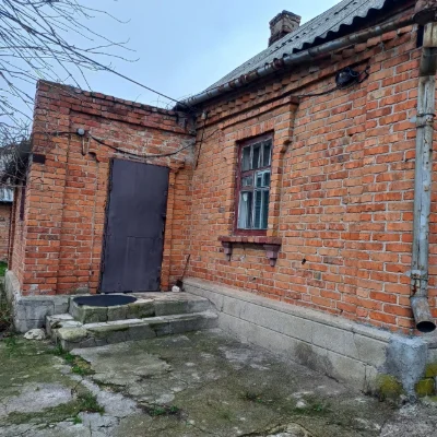 Продам будинок з пічним опаленням,район вулиці Автодорівська