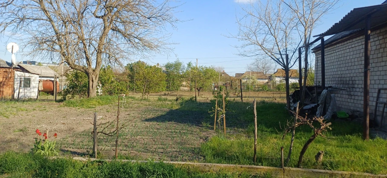 Продам будинок під ремонт