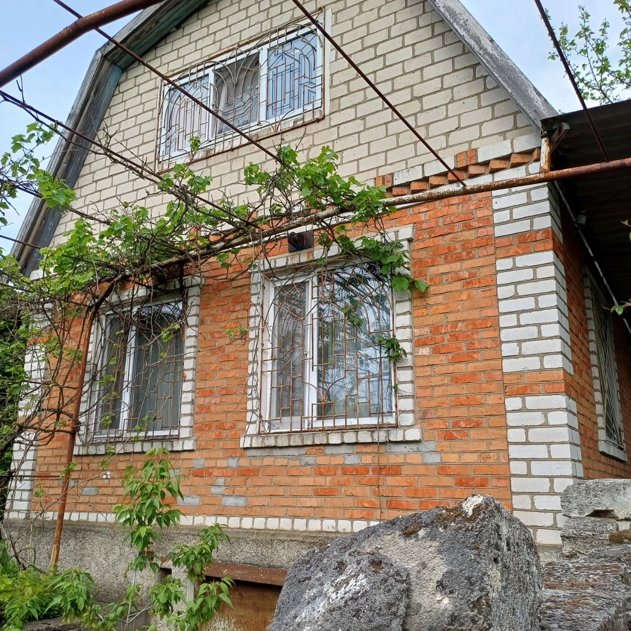 Продам дачний будинок,район ПМК226,перша лінія берега