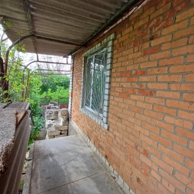 Продам дачний будинок,район ПМК226,перша лінія берега