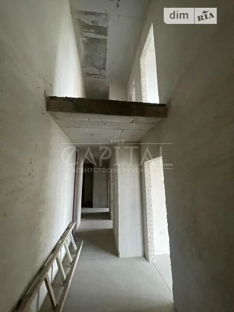 Sale of 5-room apartment 141 sq. m on Berezhanska Street 15 • ID 347