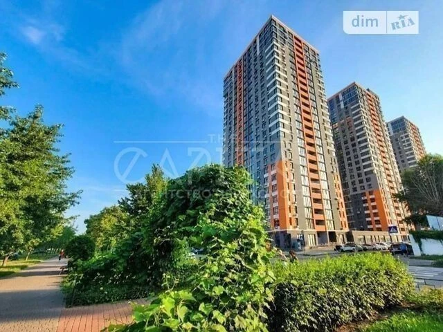 Sale of 5-room apartment 141 sq. m on Berezhanska Street 15 • ID 347