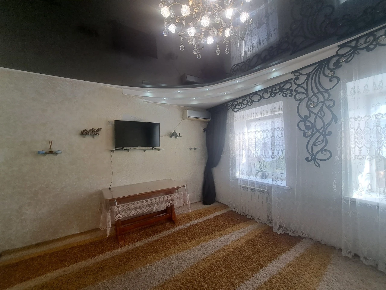 Увага! Ціну знижено !Продам будинок в районі 4 - школи