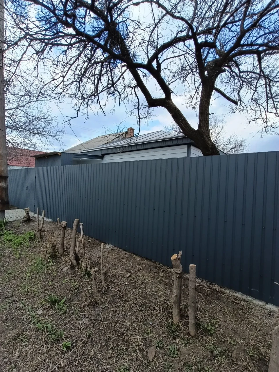 Продам півбудинку,район 4 школа,сучасний капітальний ремонт