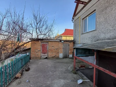 Продаю гарний будинок біля річки
