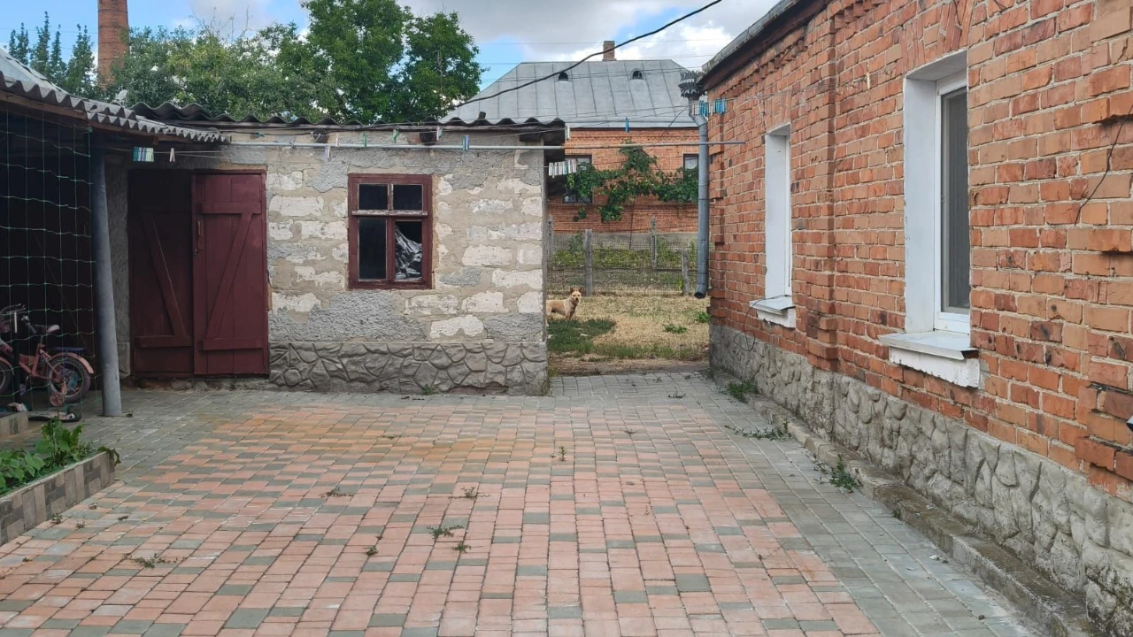 продам будинок в місті Ананьїв