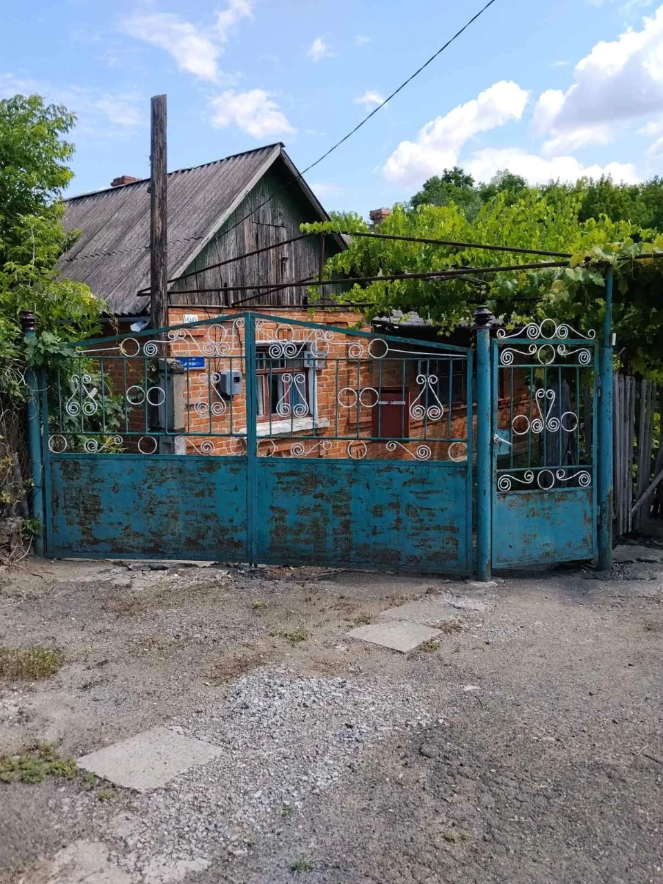 Продам будинок в м. Ананьїв. ПІД РЕМОНТ.