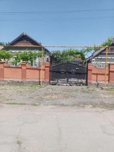 Срочно Продам дом в районе воскресного рынка