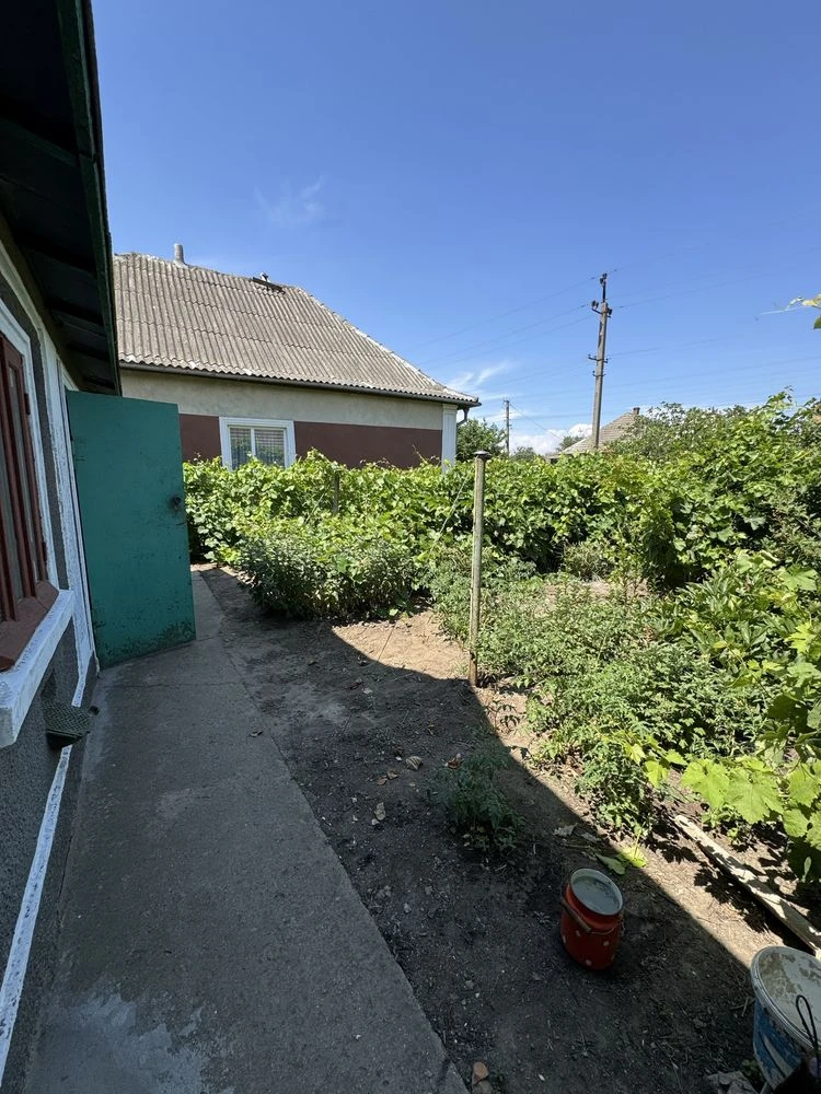 Продам отдельно стоящий дом в с.Салганы по ул. Кутузова (нач
