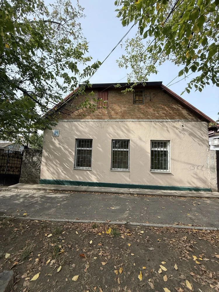 Продам часть дома в центре города