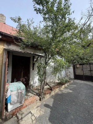 Продам часть дома в центре города