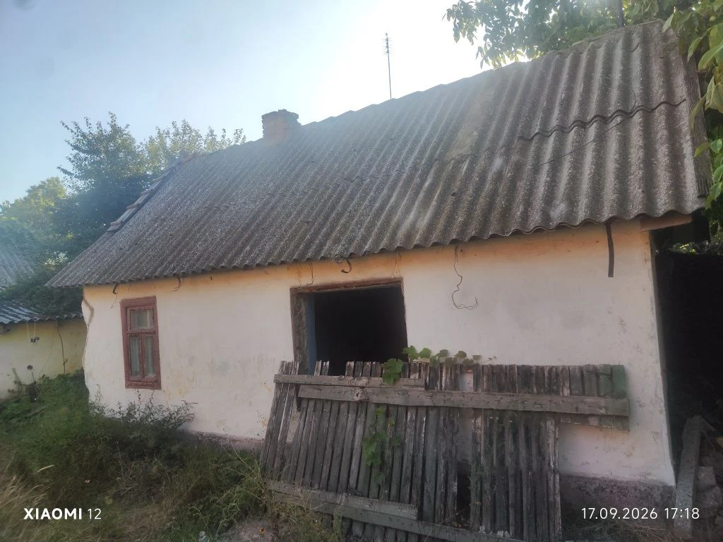 Будинок нежилий на ділянці 3 с