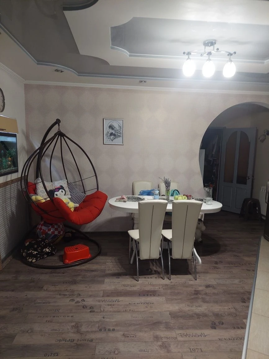 продам  дом пер.Глухой