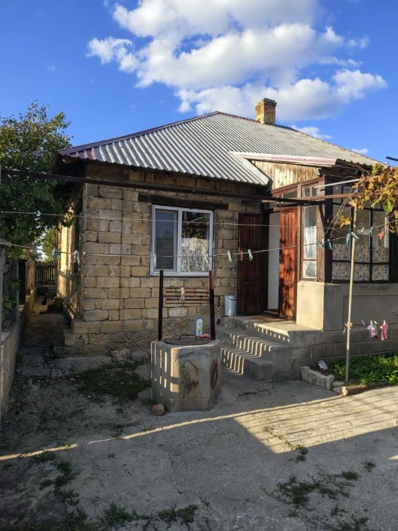 Продам дом район Тира