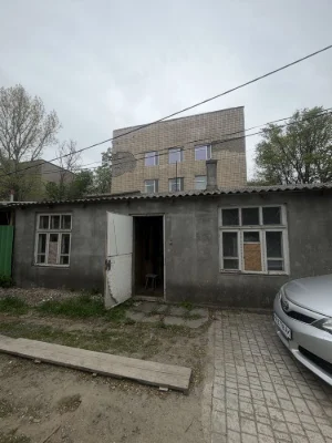 Продам часть дома Центр города.