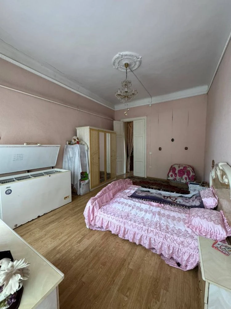 Продам румынский дом в центре  улица Измаильская