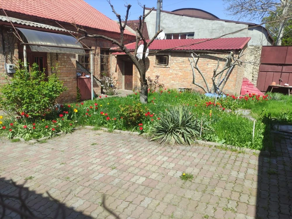 Продам румынский дом в центре  улица Измаильская