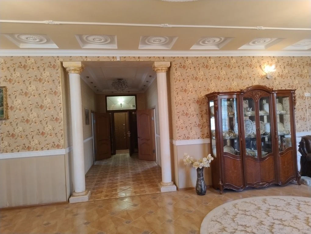 Продам шикарный особняк