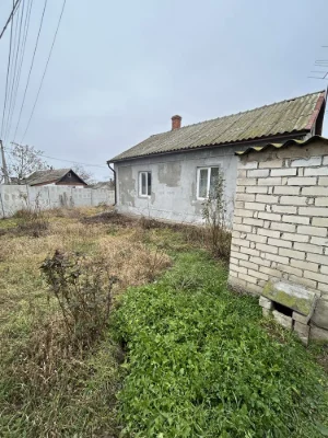 Продам два дома на одном участке