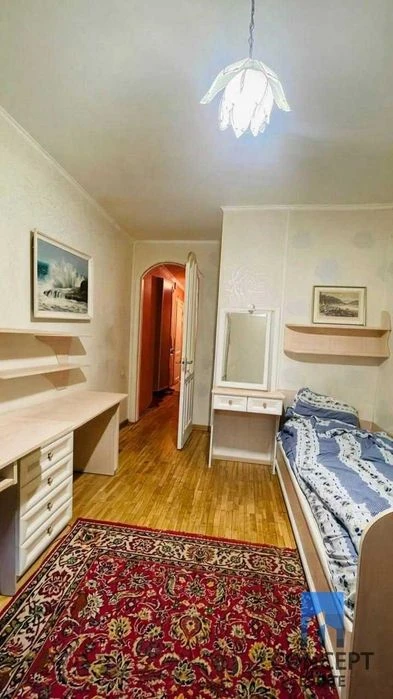 Продам просторную 3-к квартиру Титова Независимости Зеленый Г