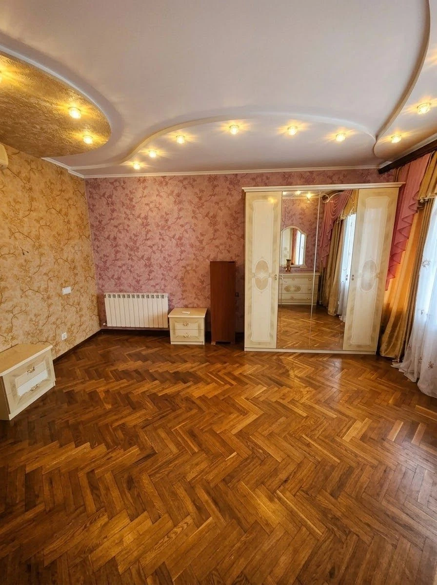Продаж будинку в Ізмаїлі в районі 3-ої школи
