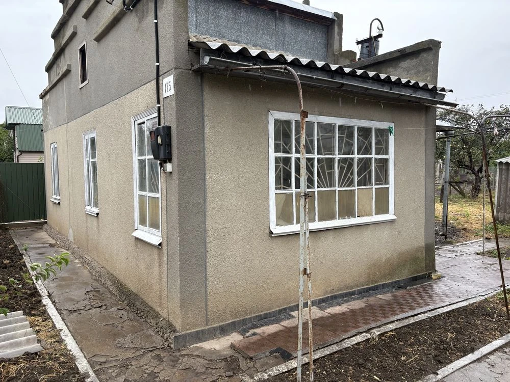 Продам Дачна ділянка з будинком