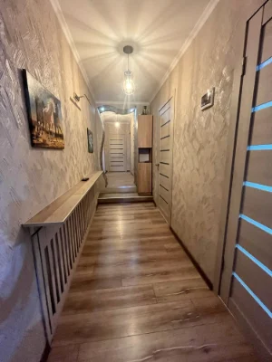 Продается хозяйский дом на асфальте