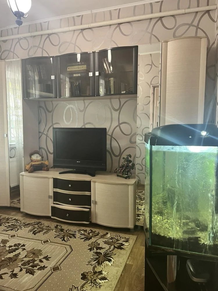 Продается хозяйский дом