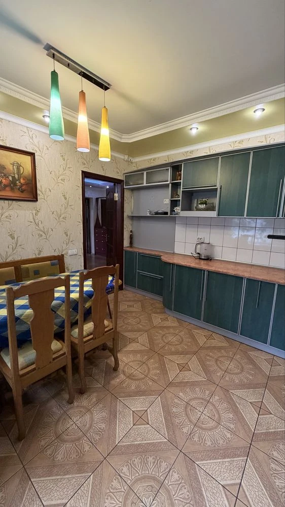 Продам 2-этажный дом р-н 3 школы