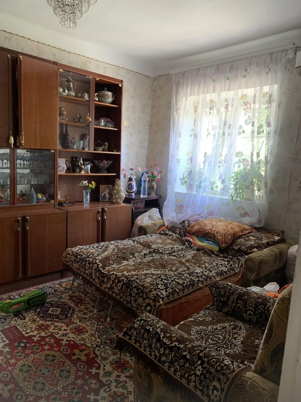 Продаётся пол дома р-н 14 школы По ул.Нижне садовая