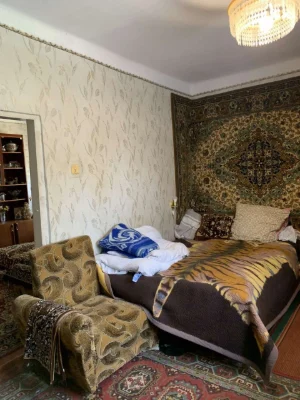 Продаётся пол дома р-н 14 школы По ул.Нижне садовая
