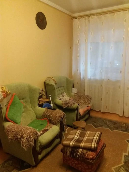 Продам 3-комнатную квартиру 57 кв.м ул. Сегедская / Приморс